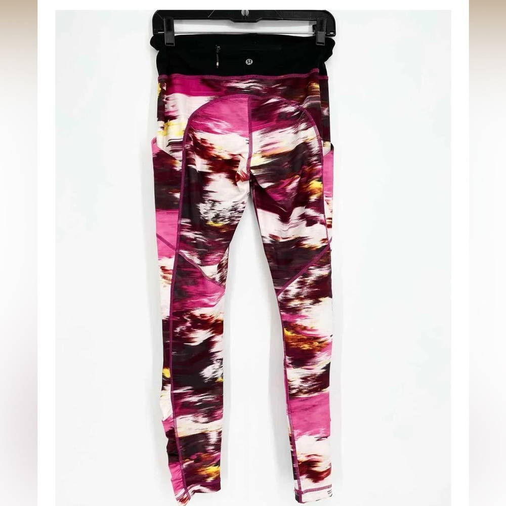 Lululemon Women's Pink Print Abstract ATHLETIC Size 4 Leggings